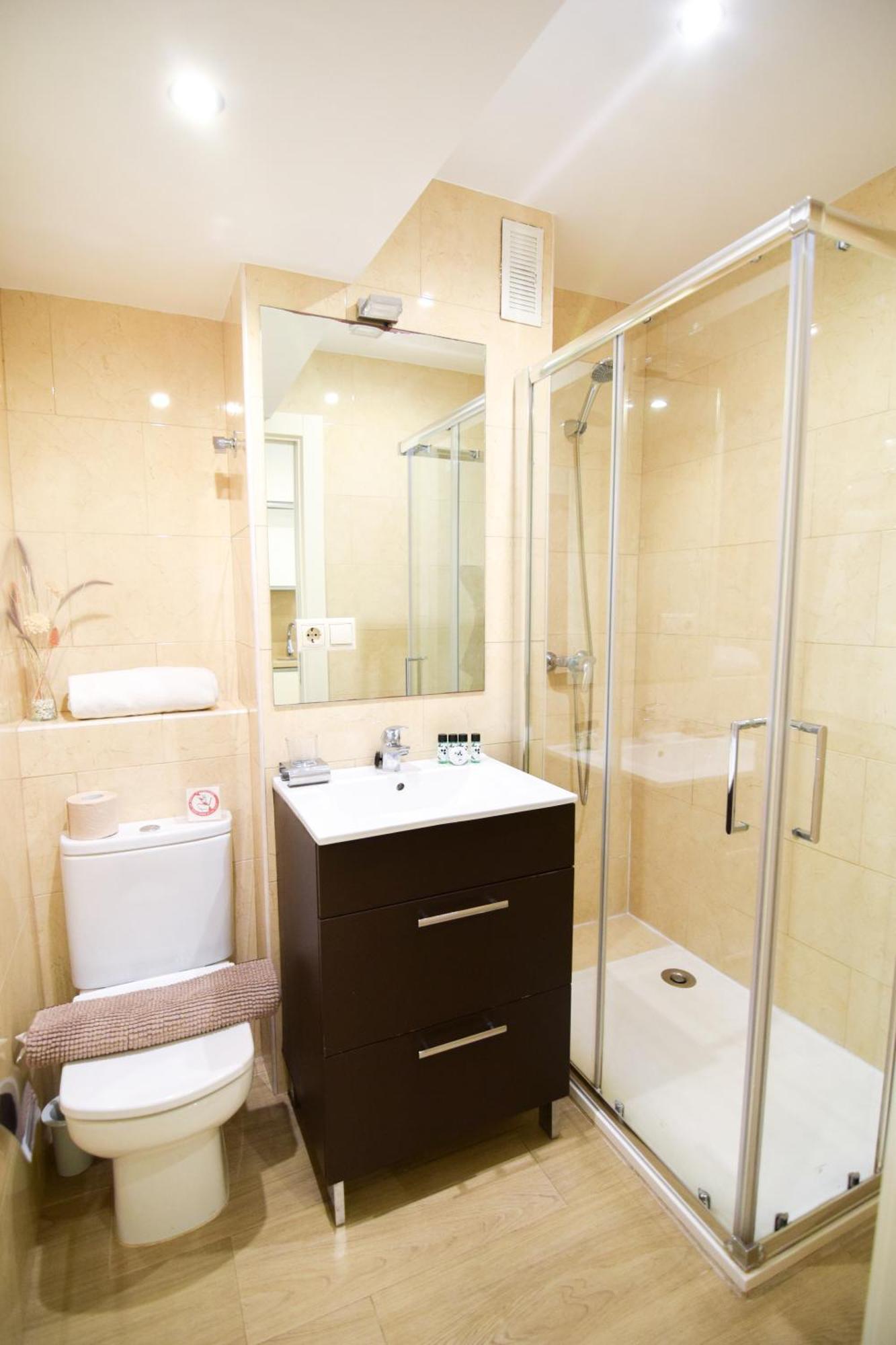 Malagueta Beachside Charm Apartment Malaga Luaran gambar