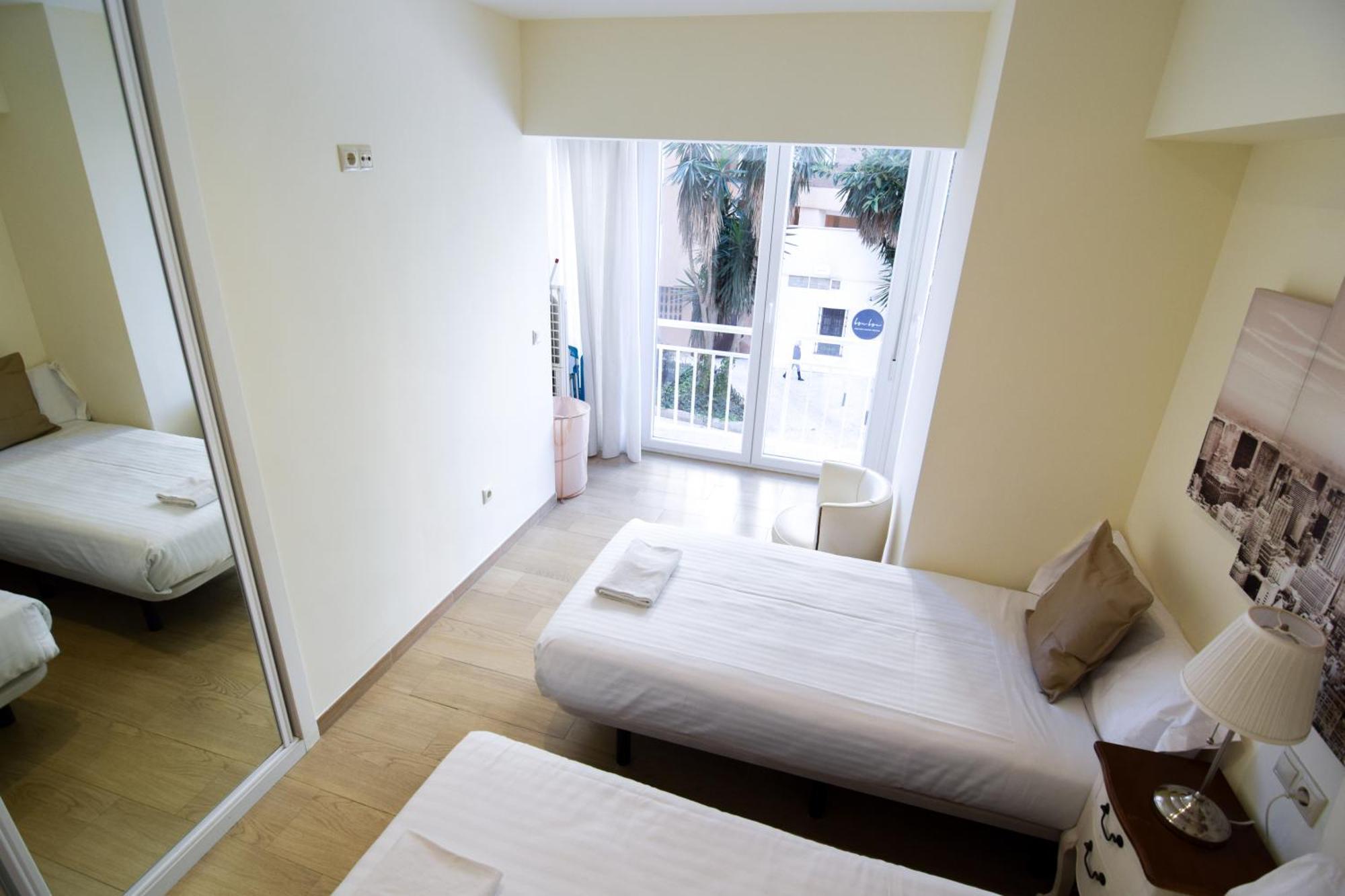 Malagueta Beachside Charm Apartment Malaga Luaran gambar
